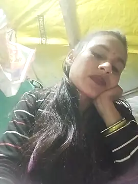 Snapshot of Cuty_priti chatting on February 16, 2026, 5:11 pm Cuty priti online show from February 16, 2026, 5:11 pm