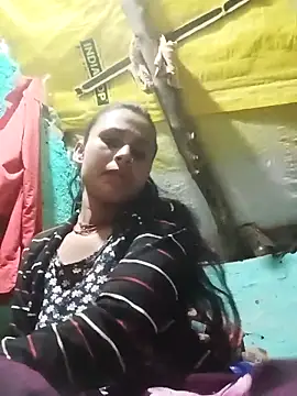 Snapshot of Cuty_priti chatting on February 1, 2026, 4:16 pm Cuty priti online show from February 1, 2026, 4:16 pm