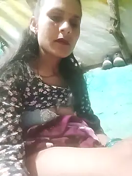 Snapshot of Cuty_priti chatting on April 1, 2026, 5:32 pm Cuty priti online show from April 1, 2026, 5:32 pm