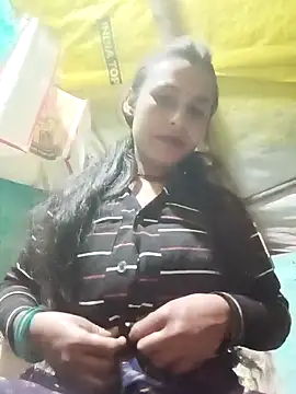 Snapshot of Cuty_priti chatting on February 17, 2026, 4:48 pm Cuty priti online show from February 17, 2026, 4:48 pm