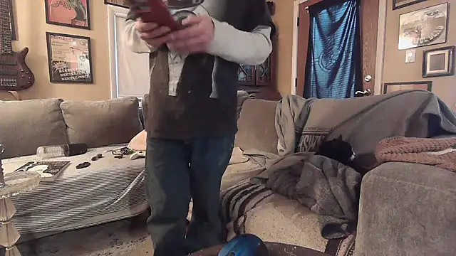 Snapshot of Gr4tefulCock chatting on February 5, 2025, 9:18 pm Gr4tefulCock online show from February 5, 2025, 9:18 pm