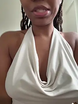 Snapshot of cassie_miller_velvet chatting on February 10, 2026, 12:37 pm cassie miller velvet online show from February 10, 2026, 12:37 pm