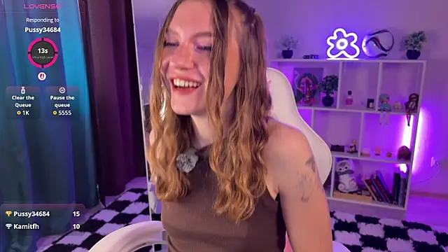 Snapshot of KellySunn chatting on July 17, 2026, 8:11 am KellySunn online show from July 17, 2026, 8:11 am