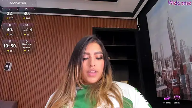 AmbarBrownn  online show from April 12, 2026, 1:53 am