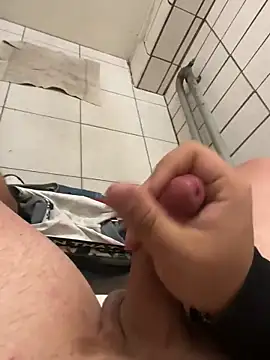 RimmingPussy24 online show from May 13, 2026, 12:01 pm