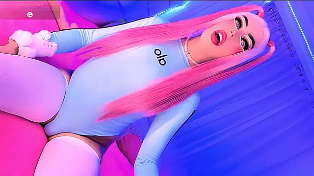 Blonde fuck online show from April 8, 2026, 5:20 am