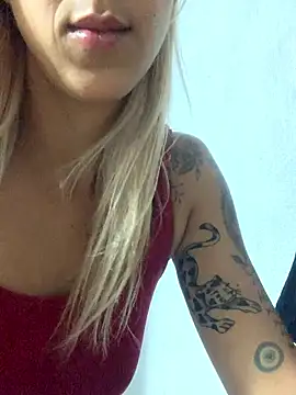 Snapshot of bety13 chatting on January 6, 2026, 11:53 pm bety13 online show from January 6, 2026, 11:53 pm