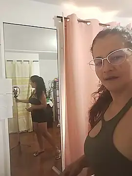 Snapshot of Sienna_walker chatting on January 8, 2026, 2:23 pm Sienna walker online show from January 8, 2026, 2:23 pm