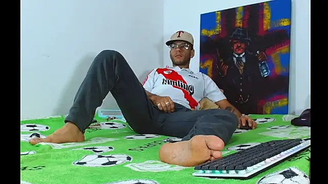 Alphamaster 92 online show from April 5, 2026, 12:28 am