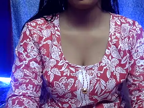 cute Dirty Diva online show from April 12, 2026, 2:42 pm