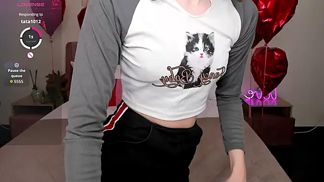 NovaEva  online show from February 27, 2026, 12:11 am