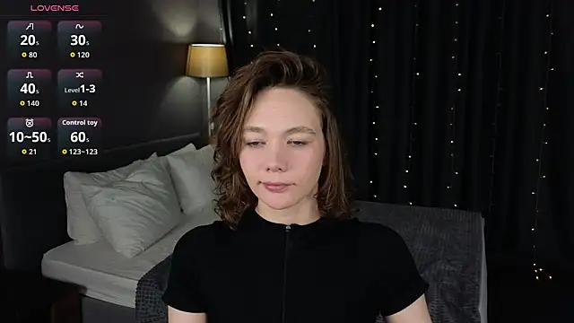 Snapshot of NovaEva_ chatting on May 19, 2026, 12:04 am NovaEva online show from May 19, 2026, 12:04 am