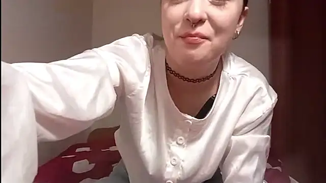 Snapshot of LexusGirls chatting on February 1, 2026, 7:56 pm LexusGirls online show from February 1, 2026, 7:56 pm