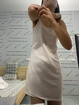 Elly-y online show from December 21, 2025, 11:45 am