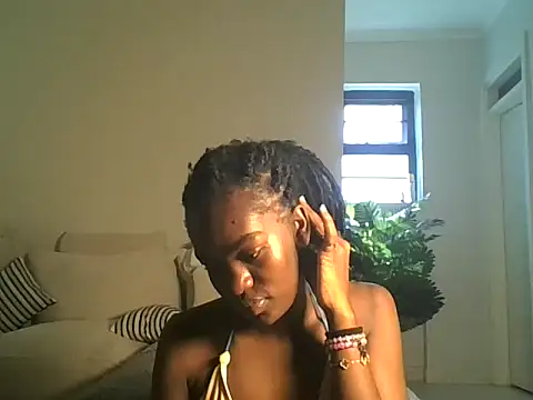 Snapshot of Sexxy_paid chatting on January 19, 2026, 7:23 am Sexxy paid online show from January 19, 2026, 7:23 am