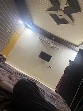 keepwe65 online show from March 29, 2026, 10:17 am