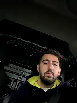 Snapshot of akindrv1 chatting on December 22, 2025, 6:35 am akindrv1 online show from December 22, 2025, 6:35 am