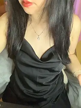 Sofiababy22 online show from April 18, 2026, 6:21 pm