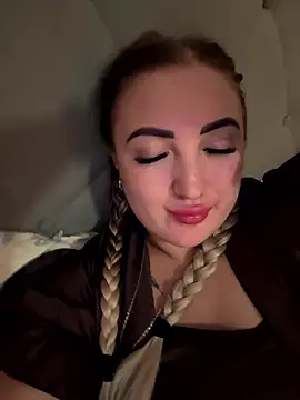 Snapshot of merabel1995 chatting on January 13, 2026, 7:18 pm merabel1995 online show from January 13, 2026, 7:18 pm