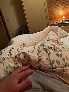 SecretCouple23 online show from April 28, 2026, 7:40 pm