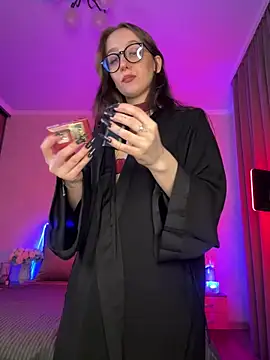 LuxBrunette  online show from March 6, 2026, 5:13 am