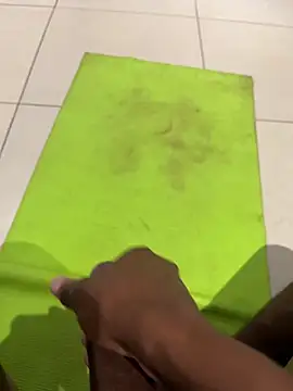 Daddy3rdlegx online show from April 3, 2026, 9:43 pm