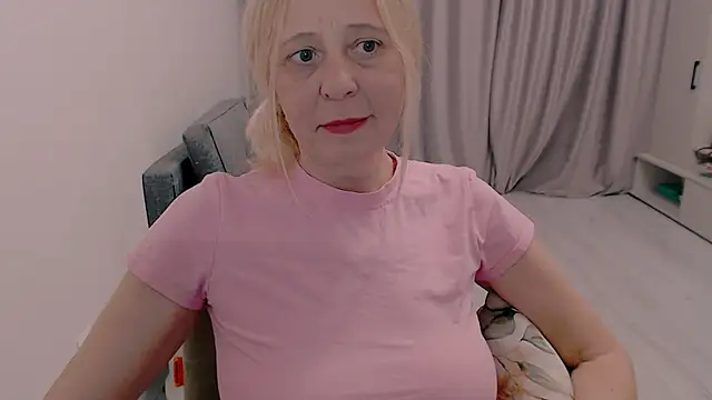 MiLenaMilf online show from October 23, 2025, 4:55 am