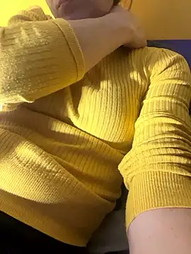 Snapshot of SexyMamiVee chatting on January 7, 2026, 5:29 pm SexyMamiVee online show from January 7, 2026, 5:29 pm