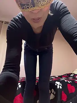 SexyMamiVee online show from February 4, 2026, 12:55 pm