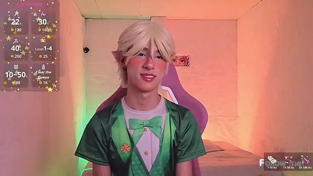 Kitsuneplay  online show from January 10, 2026, 9:32 pm