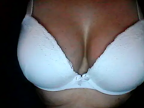 sexymilena9 online show from January 14, 2026, 10:35 pm