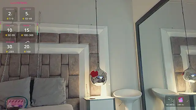 ElenaWatsonn online show from March 24, 2026, 8:20 pm