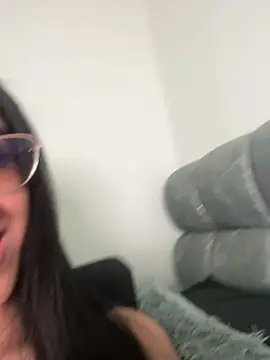 ValentinaEvanz online show from July 2, 2026, 4:02 pm
