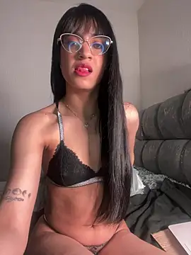 ValentinaEvanz online show from June 2, 2026, 2:50 pm