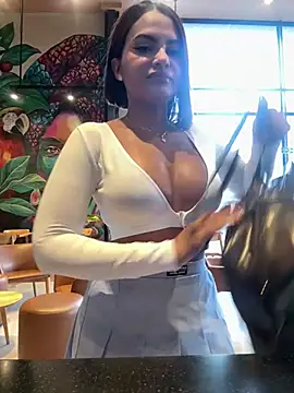 Irina Velvett online show from January 14, 2026, 10:24 pm