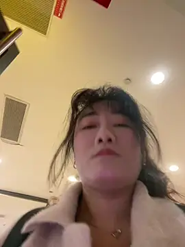 Molly-xiao online show from February 28, 2026, 7:52 am