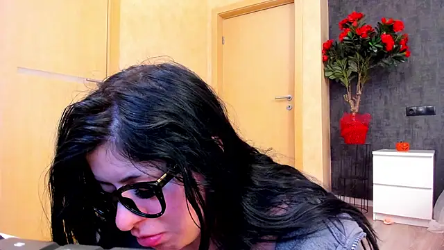 NayaNoirX online show from March 7, 2026, 10:04 pm