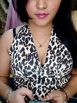 Snapshot of Saumyy chatting on April 30, 2026, 5:31 pm Saumyy online show from April 30, 2026, 5:31 pm