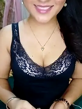 Snapshot of Saumyy chatting on April 28, 2026, 5:06 pm Saumyy online show from April 28, 2026, 5:06 pm