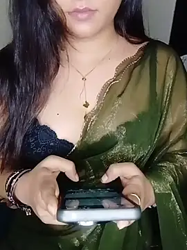 Snapshot of Saumyy chatting on June 3, 2026, 6:23 pm Saumyy online show from June 3, 2026, 6:23 pm
