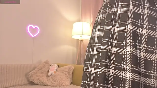 monarika online show from January 13, 2026, 2:32 pm