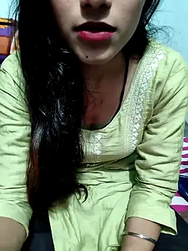 Snapshot of Yours-Zeenat chatting on January 10, 2026, 1:06 pm Yours-Zeenat online show from January 10, 2026, 1:06 pm
