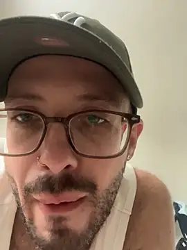 Versatilpollon22 online show from December 22, 2025, 12:27 pm