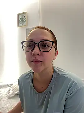 Snapshot of heizelll chatting on May 6, 2026, 3:16 pm heizelll online show from May 6, 2026, 3:16 pm