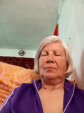 KlaudiaDarling online show from April 16, 2026, 10:16 am