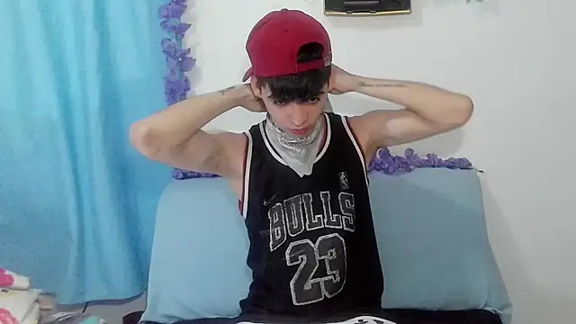 nico22love online show from February 22, 2026, 3:46 pm