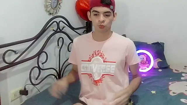 nico22love online show from February 26, 2026, 3:56 pm