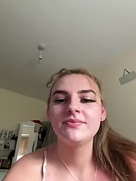 Lola-rosexx online show from June 1, 2026, 6:57 am