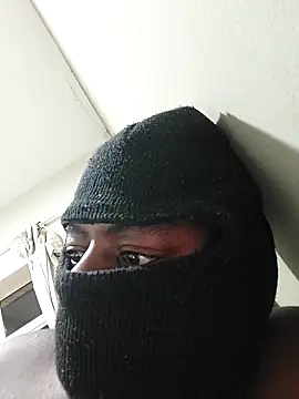 Bra-G online show from April 15, 2026, 7:58 pm