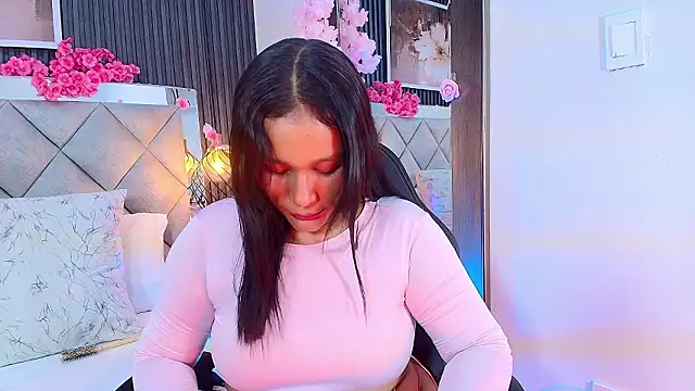 Snapshot of Sara_Channel01 chatting on March 3, 2026, 11:06 am Sara Channel01 online show from March 3, 2026, 11:06 am